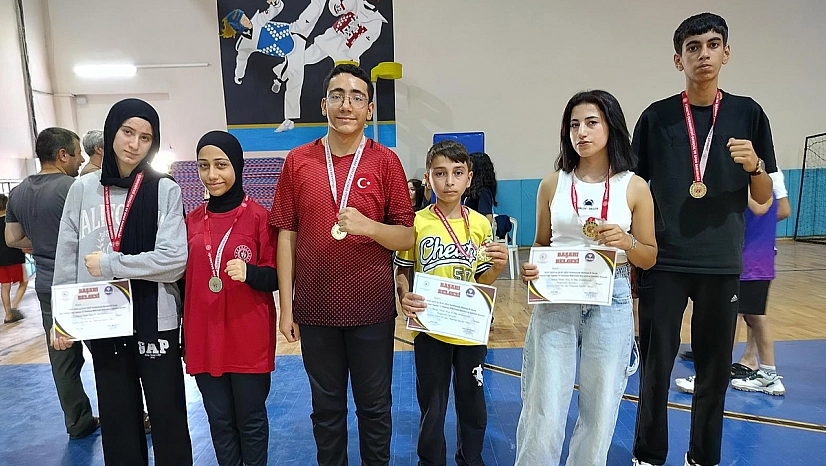 Genç Wushu sporcularımızdan gururlandıran performans