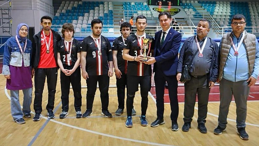 Gençler Türkiye Goalball Şampiyonası ikincisiyiz!