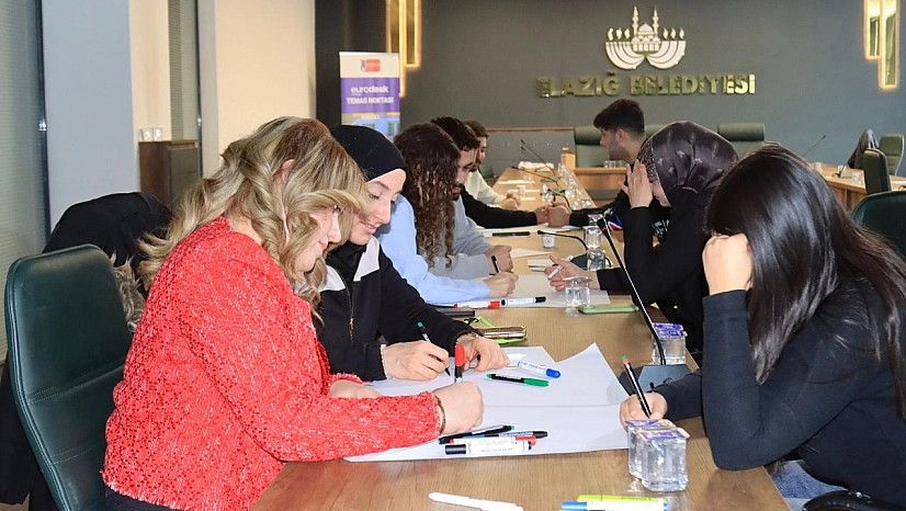 Gençlik Meclisi'nden proje yazma eğitimi