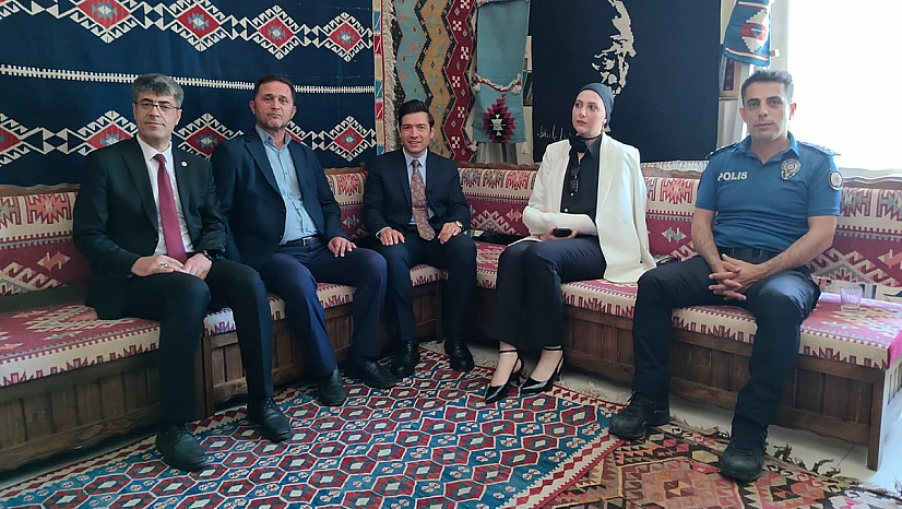 Keban'da hayat boyu öğrenme sergisi açıldı