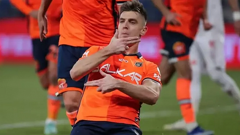 Kulüp tarihine geçen bonservis! Krzysztof Piatek Katar yolunda
