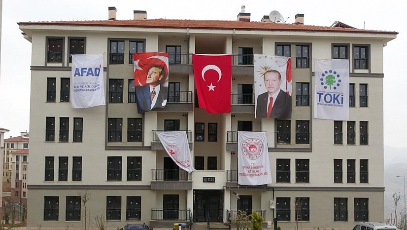 Malatya'da depremzedelere konut teslimleri sürüyor