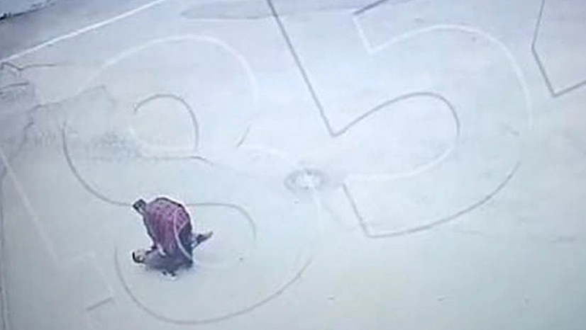 Malatya'da Engelli gence sokak ortasında çirkin saldırı