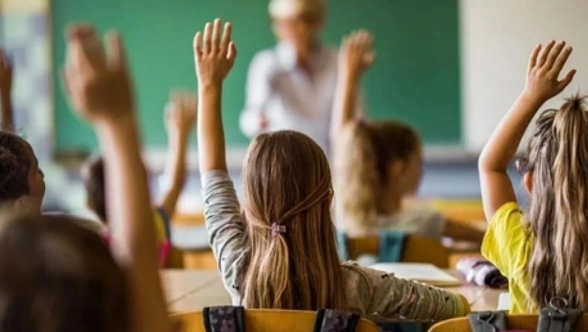 Milyonlarca öğrenciyi ilgilendiriyor! Ara tatil kararı iptal