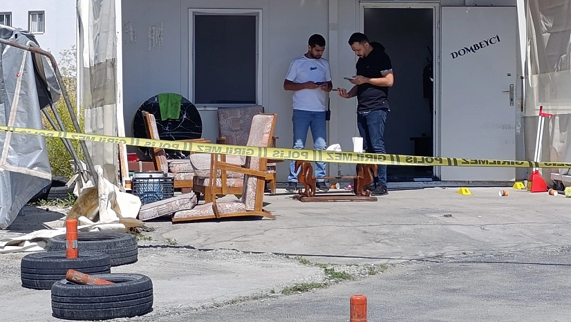 Minibüs durağına silahlı saldırı: 1 ölü, 1 yaralı