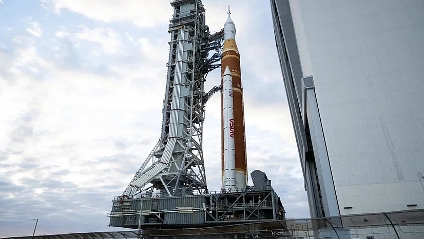 NASA'nın Artemis 2 görevi için geri sayım başladı: Astronotlar Ay'a hazırlanıyor