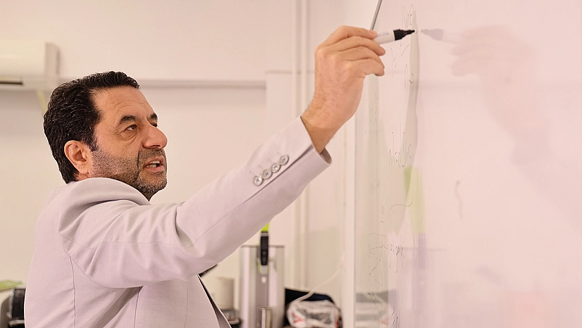 Prof. Dr. Fahrettin Yakupanoğlu 'Bilim makalede kalmamalı, ürüne dönüşmeli'