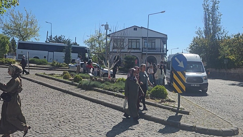 Tarihi Harput Mahallesi'nde bayram yoğunluğu