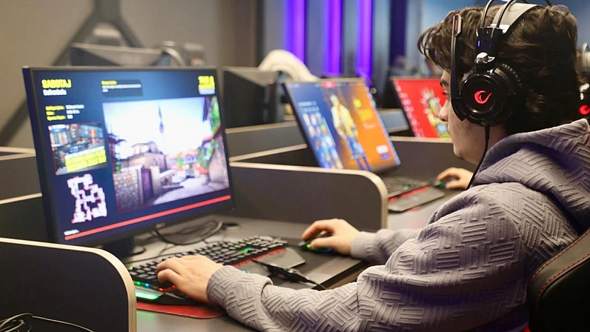 Elazığ Belediyesi E-Spor Merkezi, Fırat Üniversitesi topluluğunu ağırladı