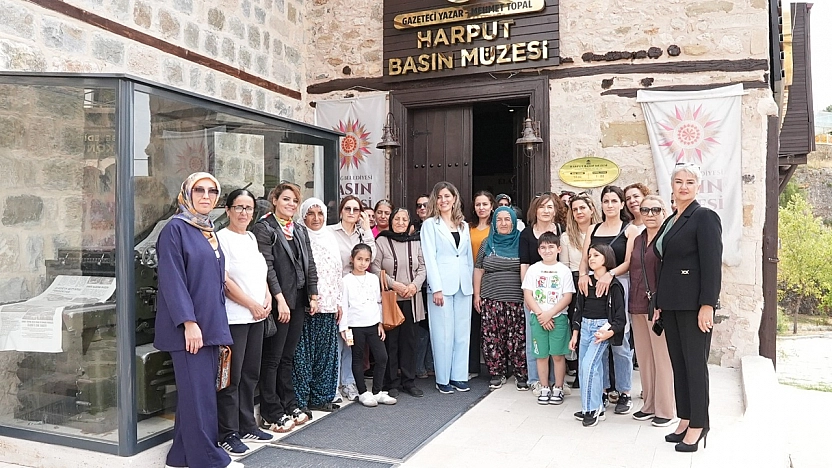 Elazığ Belediyesi Kadın Meclisi'nden Esentepe Mahallesi sakinlerine tanıtım gezisi