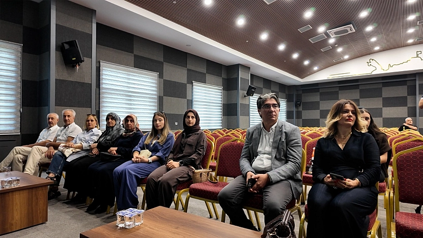 Elazığ Belediyesi'nden bilinçli ilaç kullanımı semineri