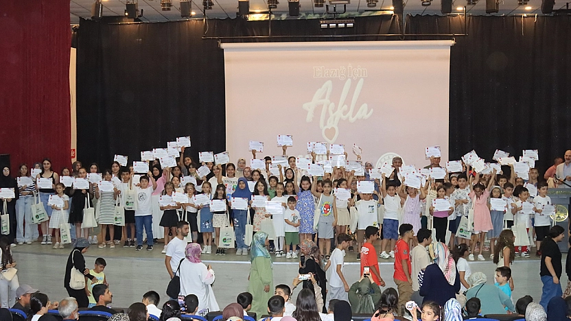 Elazığ Belediyesi Yaz Okulları, mezunlarını verdi