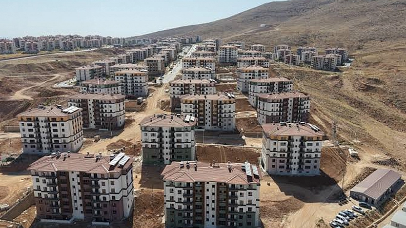 Elazığ'da 84 işyeri sahiplerine anahtar teslim edilecek