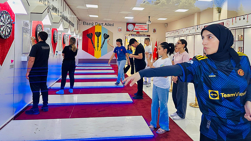 Elazığ'da dart ve bilardo turnuvası