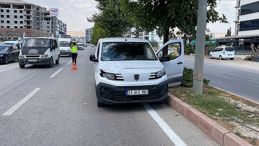 Elazığ'da feci kaza: Kadın ağır yaralandı