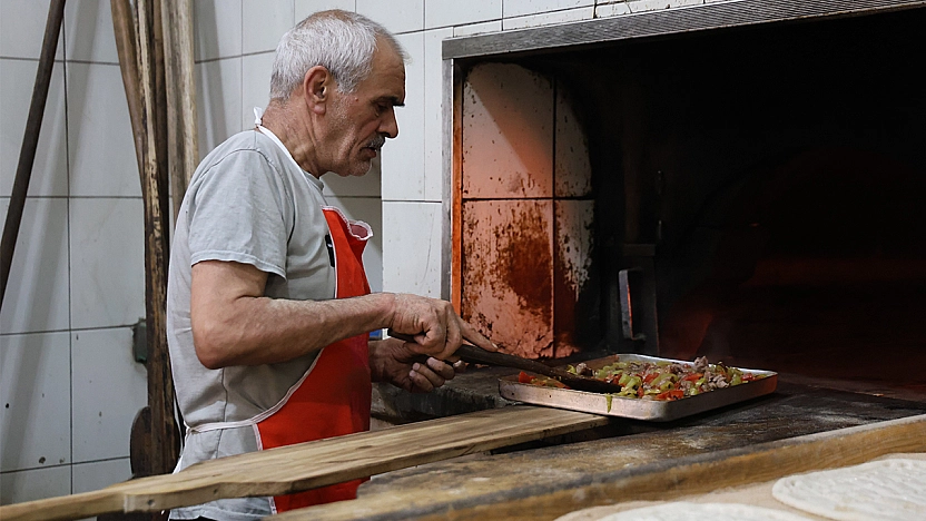 Elazığ'da fırıncılar ateşle imtihanda