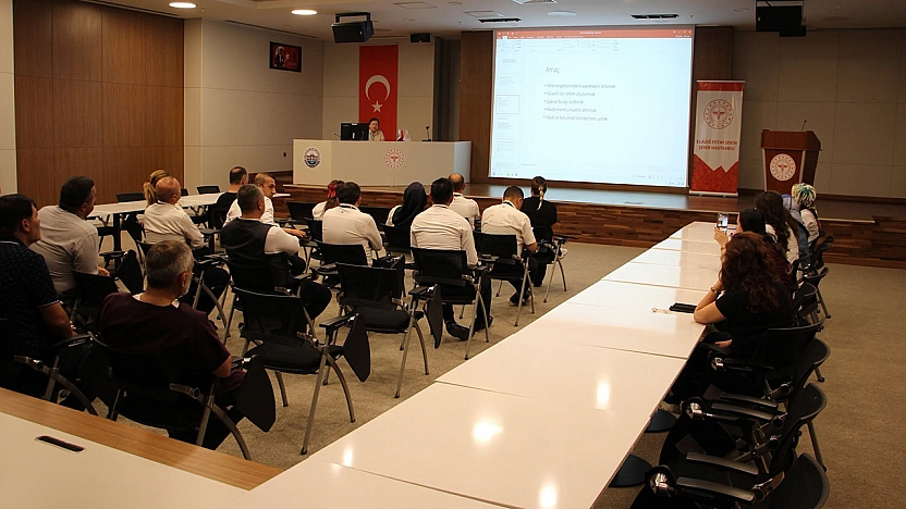Elazığ'da hastane personeline hijyen eğitimi