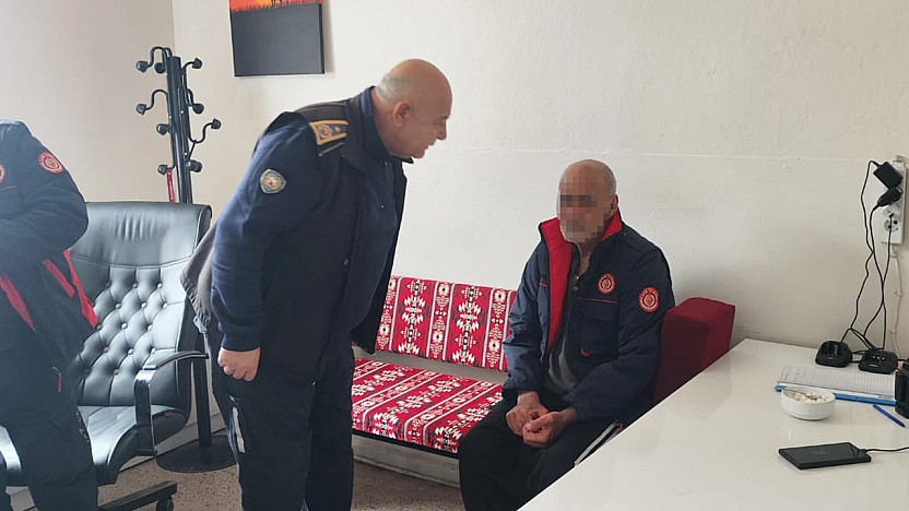 Elazığ'da hipotermi tehlikesi: Vatandaşı itfaiye kurtardı