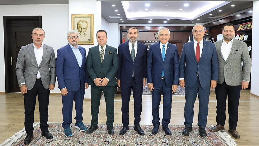 Elazığ'da Kent Konseyleri Birliği Heyetinden Vali ve Başkan'a Ziyaret
