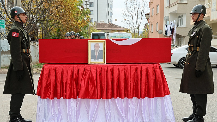 Elazığ'da Kore gazisi Kamil Kaya son yolculuğuna uğurlandı