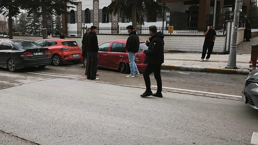 Elazığ'da maddi hasarlı trafik kazası