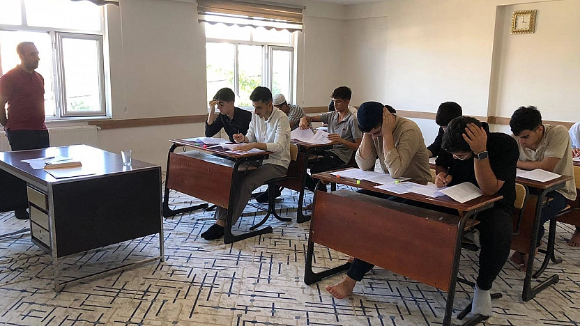 Elazığ'da meal ve tecvid sınavı gerçekleştirildi