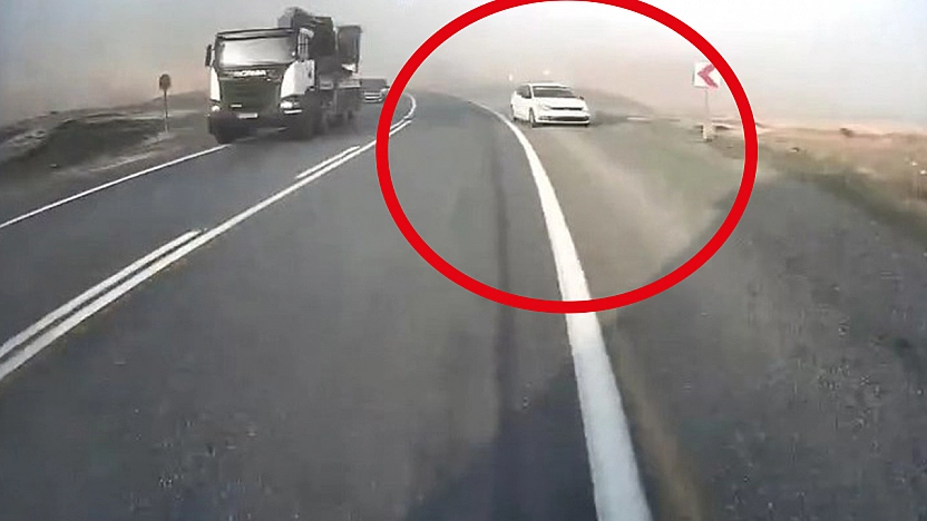 Elazığ'da tehlikeli manevra araç kamerasına yansıdı