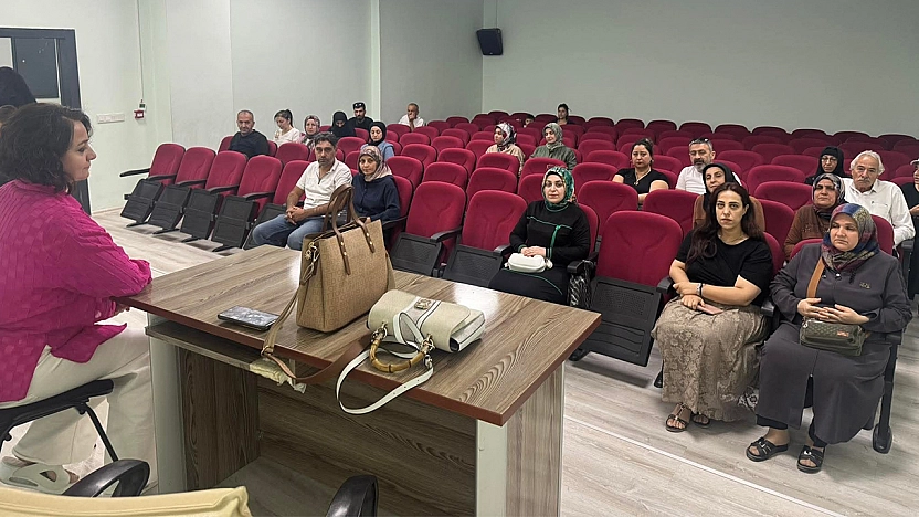 Elazığ'da veliler ile tanışma toplantısı düzenlendi