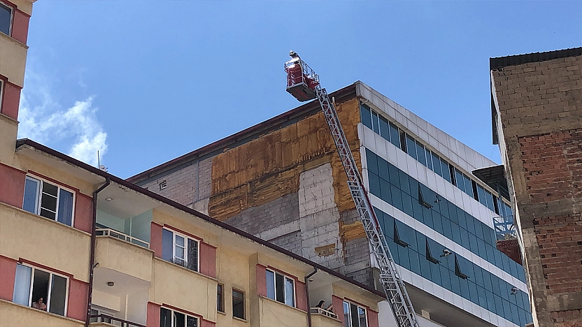 Elazığ'da yangın paniğe neden oldu