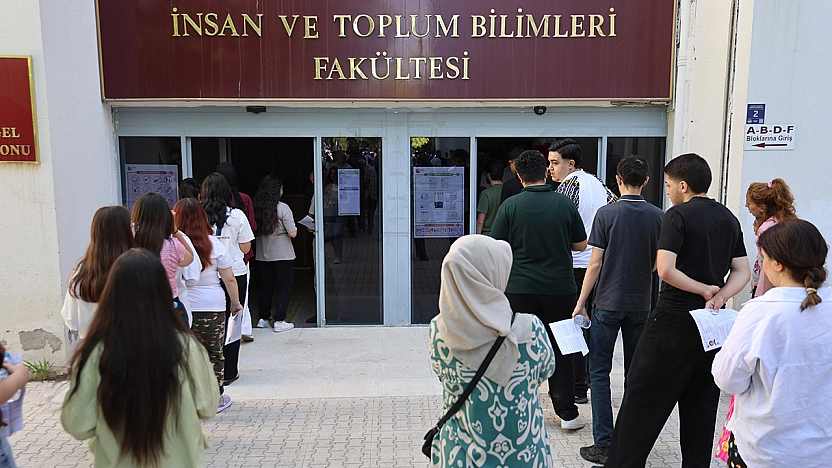 Elazığ'da YKS heyecanı AYT oturumuyla devam ediyor