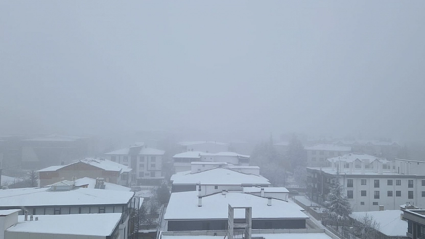 Elazığ'da yoğun sis etkili oldu: Görüş 5 metreye kadar düştü