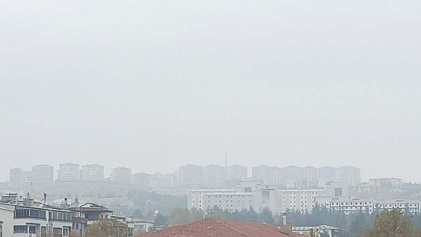 Elazığ'da yoğun sis etkisini sürdürüyor