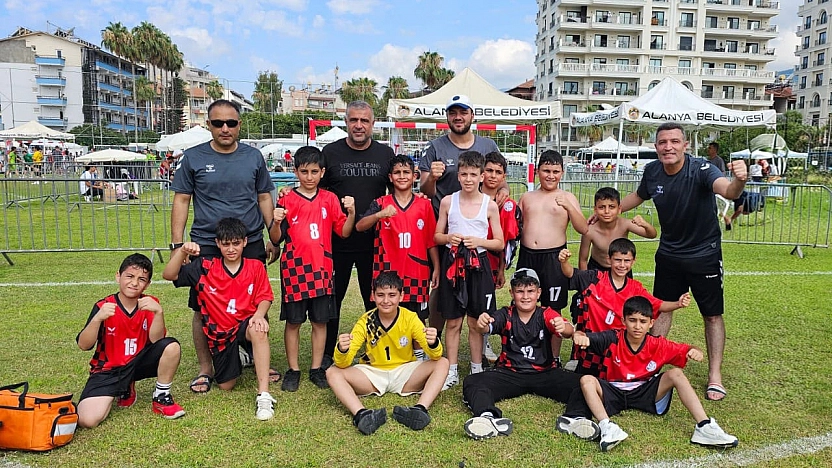 Elazığ Gençlik ve Spor Kulübünden Türkiye şampiyonalarında çifte başarı