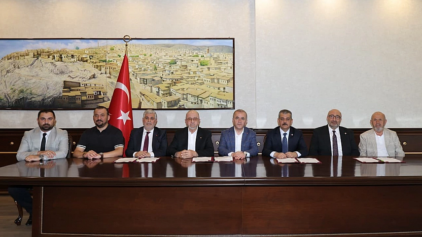 Elazığ'ın yeni camisi için imza atıldı