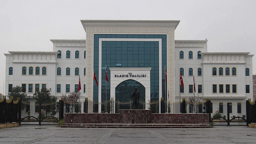 Elazığ Valiliği'nden açıklama: Camiye zarar veren şahıs tespit edildi