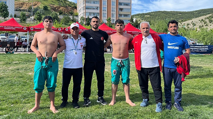 Elazığlı güreşçiden büyük başarı: Türkiye ikinciliği elde etti