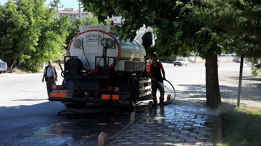 Hicret Mahallesi genelinde kapsamlı temizlik çalışması