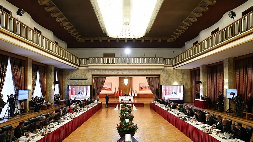 İmralı'daki görüşmenin özet tutanağı komisyonda okundu