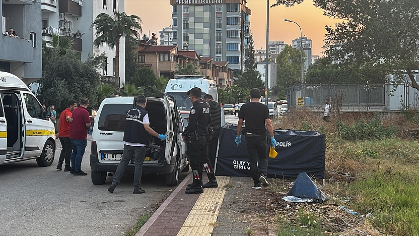 Katliam gibi kavga: Baba ve oğlu öldü, anne yaralı