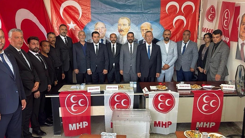 MHP Alacakaya'da İrfan Özer başkan seçildi