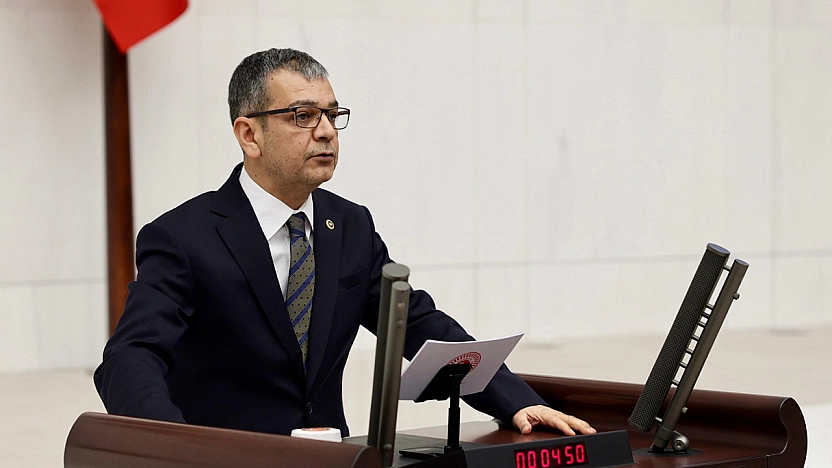 Milletvekili Prof. Dr. Keleş: 'Elazığ Havalimanı'nda Uçuş Trafiği Artıyor!'