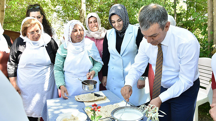 Milletvekilleri Erol Keleş ve Ejder Açıkkapı, Hünerlerini Sergiledi