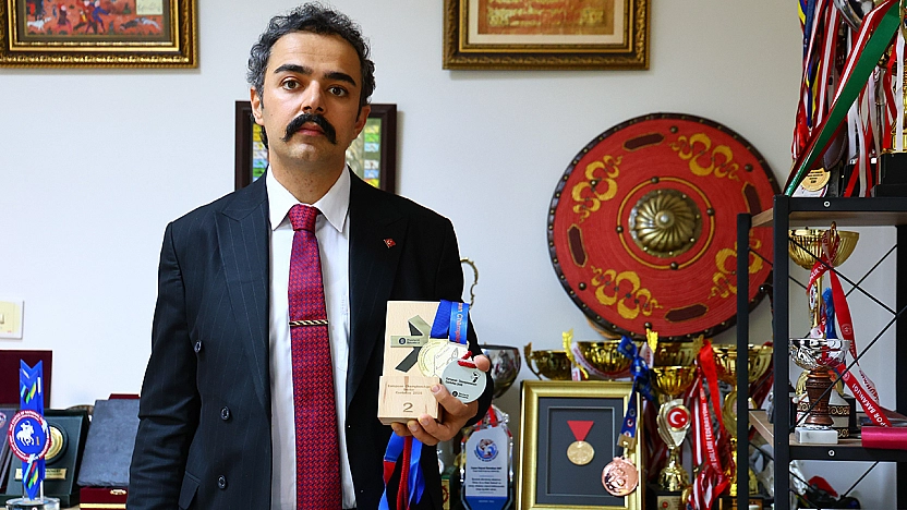 Milli Sporcu Veysel Batuhan Bay'dan Avrupa'da çifte başarı