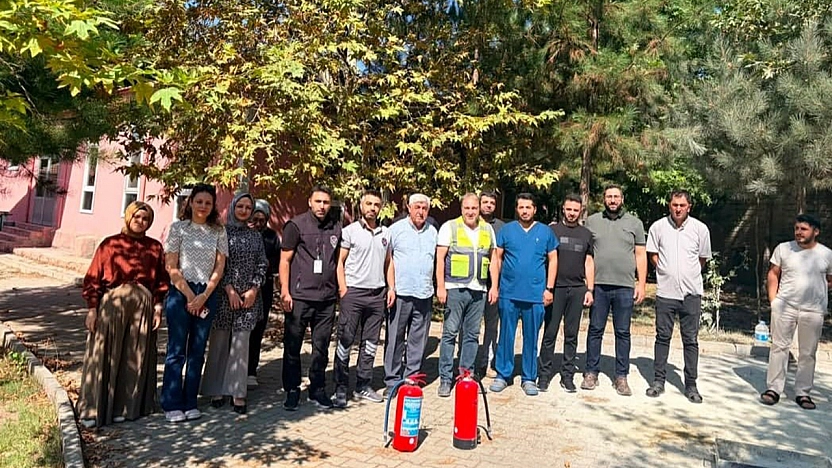Palu Devlet Hastanesi'nde yangın eğitimi