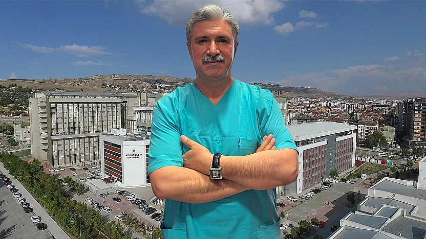 Prof. Dr. Akbulut: 'Her Sıcak Hava Dalgası Bir Kalp Krizi Testidir'
