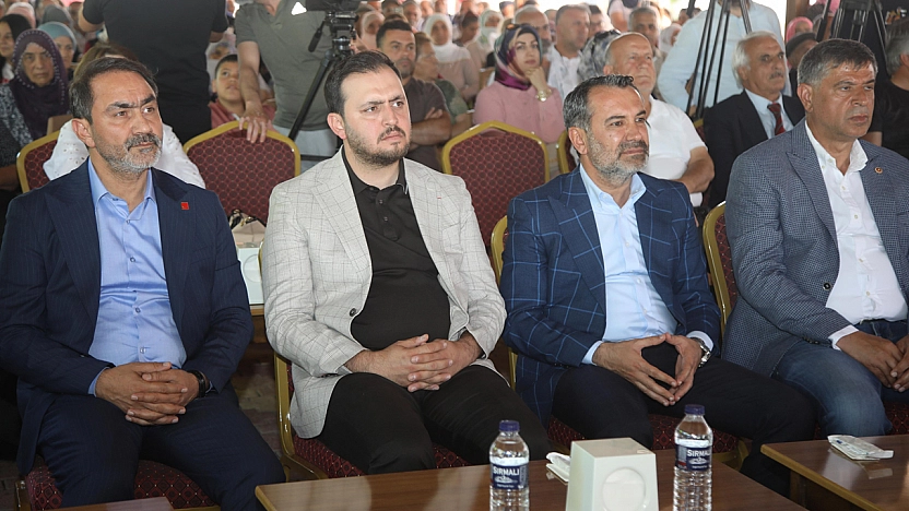 Selmanoğlu'ndan Aşure Günü'nde kardeşlik vurgusu
