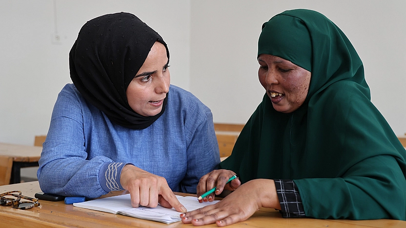 Somalili Asıo'nun Elazığ'daki azmi: Annesi için Türkçe öğreniyor