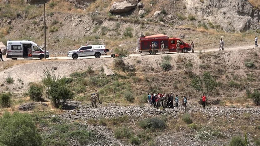 Tunceli'de kayıp gencin cesedi, baraj gölüne uçmuş araçta bulundu