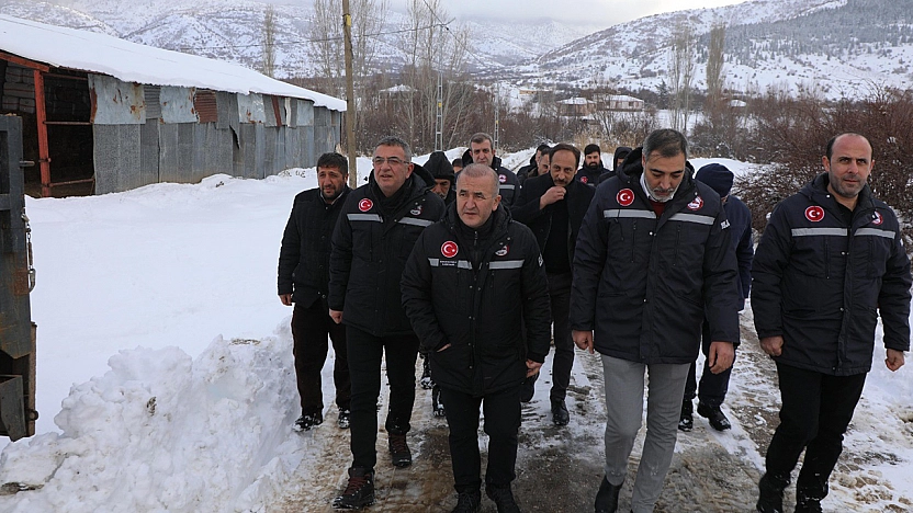 Vali Hatipoğlu, karla mücadele çalışmalarını inceledi