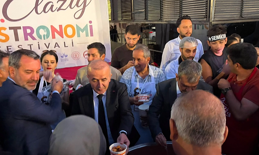 8. Elazığ Gastronomi Festivali Harput Köfte ikramıyla başladı